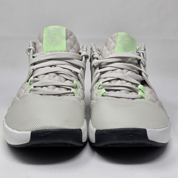 Nike LeBron Witness VIII Light Bone Vapor Green HQ2139 002 Men\'s Size 9.5 New main image 9